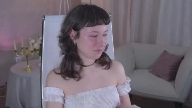 Image 3 of umekomisa Stream on Chaturbate on 1 month ago
