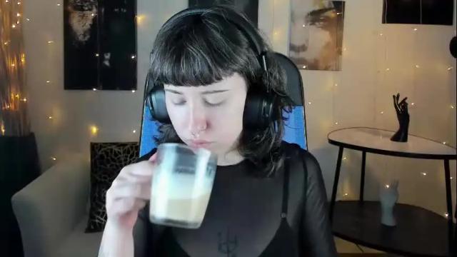 Image 3 of umekomisa Stream on Chaturbate on 9 days ago