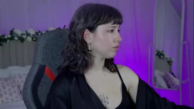 Image 8 of umekomisa Stream on Chaturbate on 5 days ago