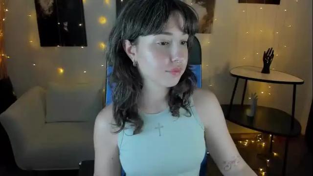 Image 11 of umekomisa Stream on Chaturbate on 3 months ago