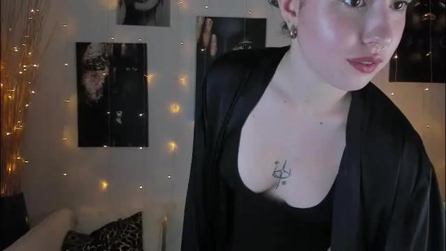 Image 6 of umekomisa Stream on Chaturbate on 3 months ago