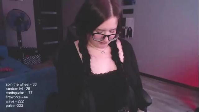 Image 11 of uminarin Stream on Chaturbate on 1 month ago