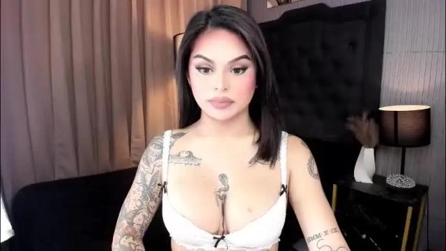 Image 2 of unbotheredprincess Stream on Chaturbate on 2 months ago