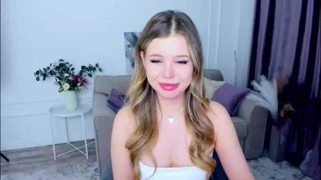 Image 3 of unforgettablalice Stream on Chaturbate on 3 months ago