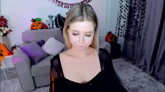 Image 10 of unforgettablalice Stream on Chaturbate on 2 months ago