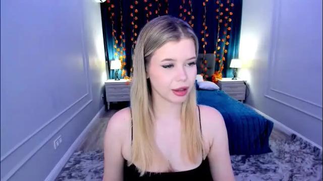 Image 3 of unforgettablalice Stream on Chaturbate on 2 months ago