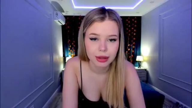 Image 7 of unforgettablalice Stream on Chaturbate on 2 months ago