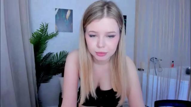 Image 7 of unforgettablalice Stream on Chaturbate on 2 months ago