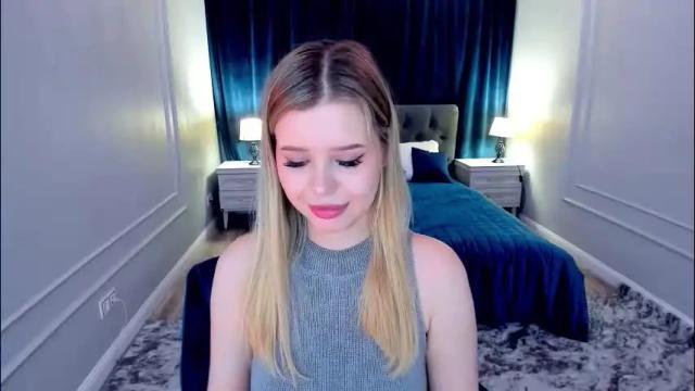 Image 2 of unforgettablalice Stream on Chaturbate on 2 months ago