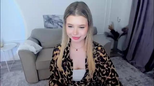 Image 8 of unforgettablalice Stream on Chaturbate on 8 days ago