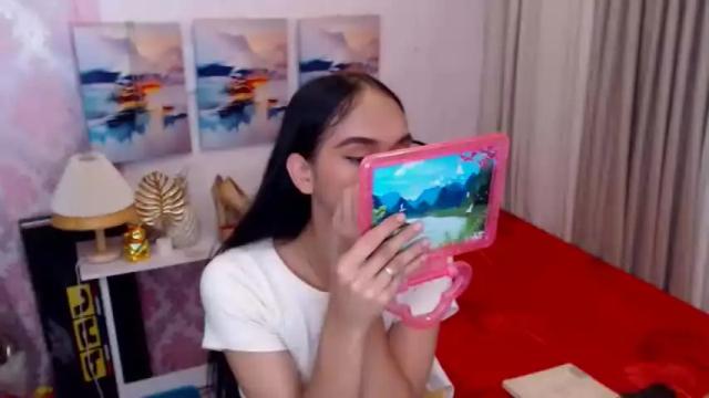 Image 8 of unforgettable_julia Stream on Chaturbate on 15 months ago