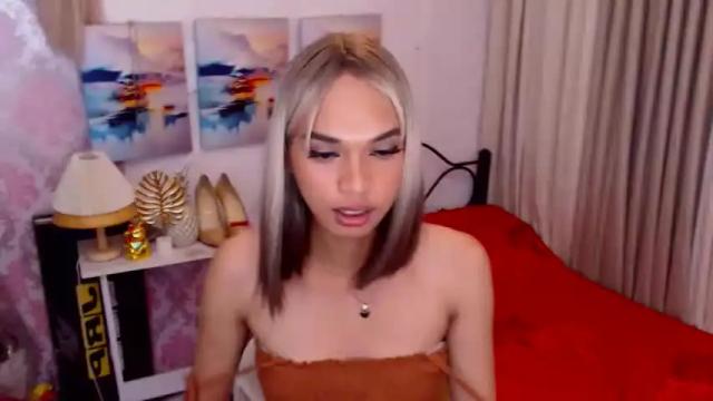 Image 10 of unforgettable_julia Stream on Chaturbate on 15 months ago