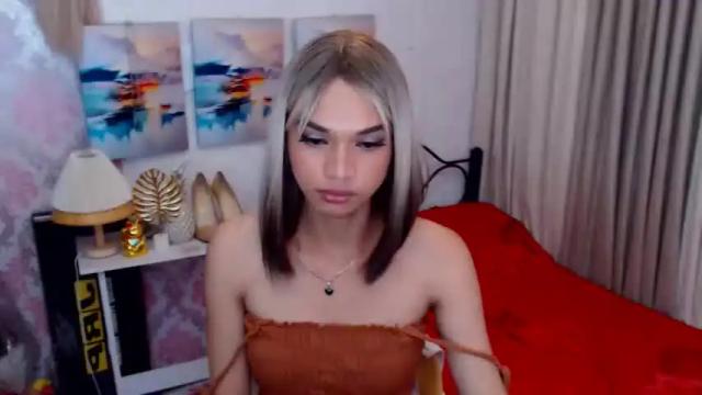 Image 12 of unforgettable_julia Stream on Chaturbate on 15 months ago