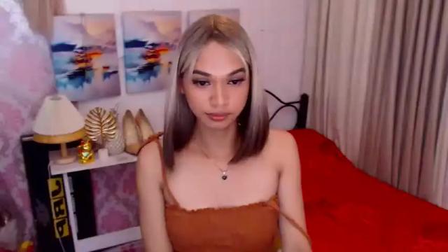 Image 2 of unforgettable_julia Stream on Chaturbate on 15 months ago