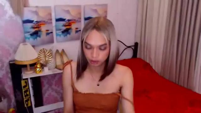 Image 3 of unforgettable_julia Stream on Chaturbate on 15 months ago