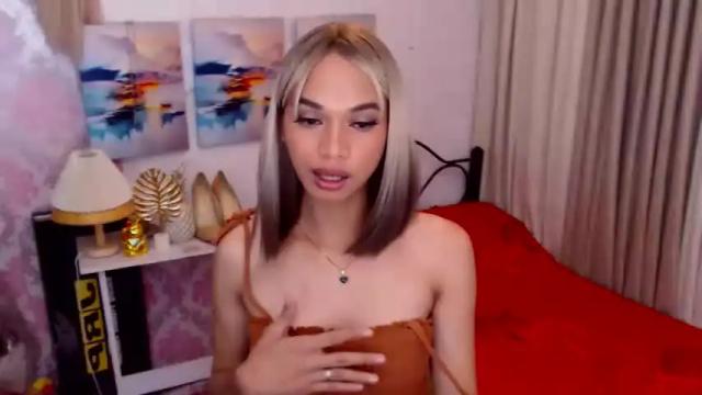 Image 6 of unforgettable_julia Stream on Chaturbate on 15 months ago
