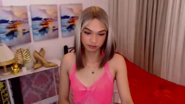 Image 11 of unforgettable_julia Stream on Chaturbate on 15 months ago