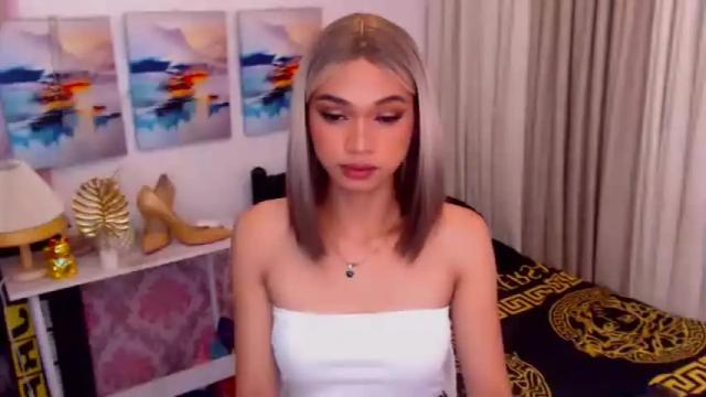 Image 8 of unforgettable_julia Stream on Chaturbate on 15 months ago