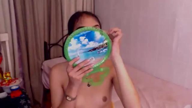 Image 3 of unforgettablefaira Stream on Chaturbate on 17 months ago