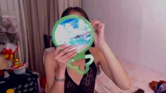 Image 10 of unforgettablefaira Stream on Chaturbate on 17 months ago