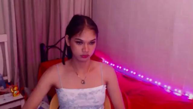 Image 4 of unforgettablefaira Stream on Chaturbate on 18 months ago