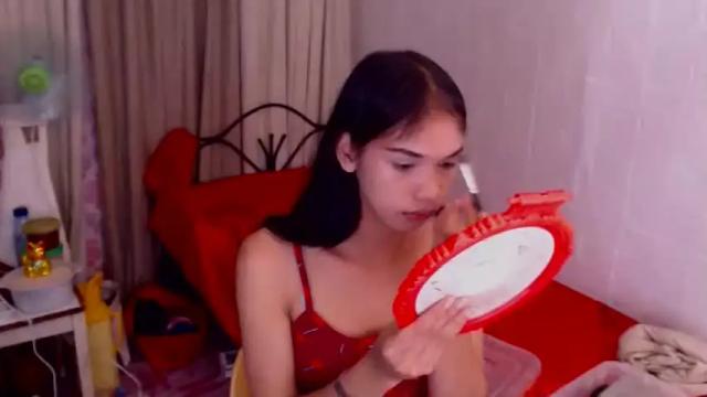 Image 3 of unforgettablefaira Stream on Chaturbate on 16 months ago