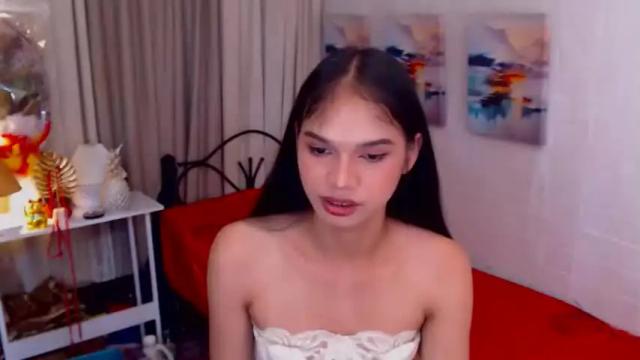 Image 12 of unforgettablefaira Stream on Chaturbate on 16 months ago