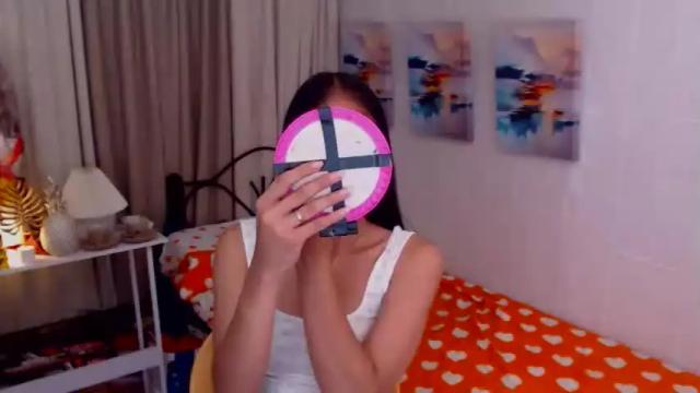 Image 10 of unforgettablefaira Stream on Chaturbate on 16 months ago