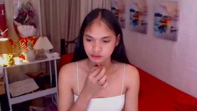 Image 12 of unforgettablefaira Stream on Chaturbate on 17 months ago