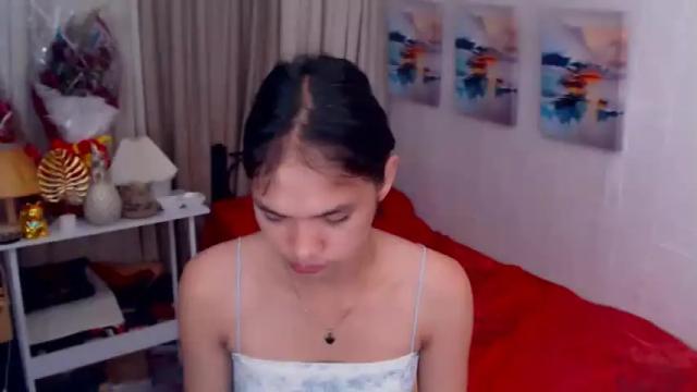 Image 2 of unforgettablefaira Stream on Chaturbate on 15 months ago