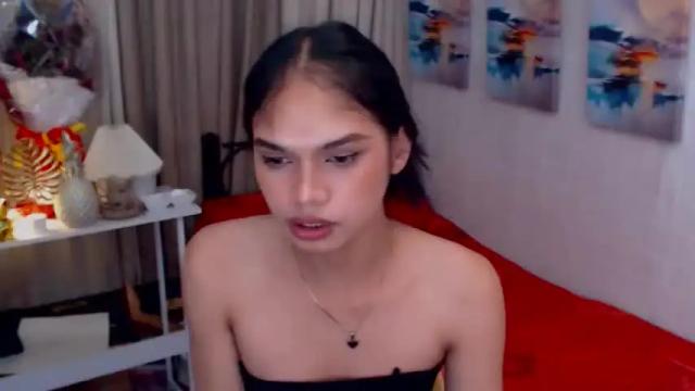 Image 3 of unforgettablefaira Stream on Chaturbate on 15 months ago