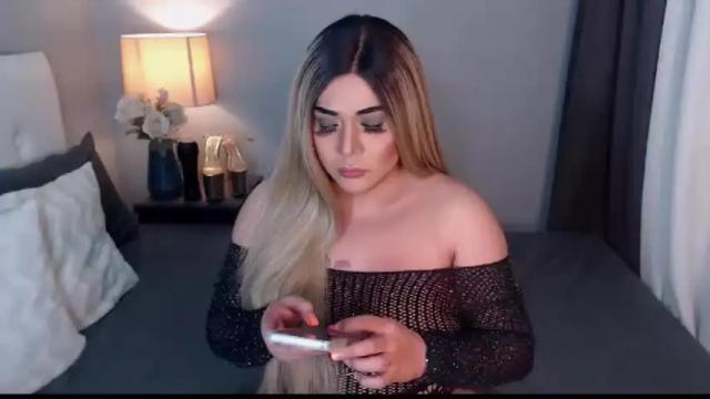 Image 4 of unforgettablemaria Stream on Chaturbate on 14 months ago