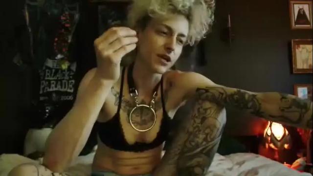 Image 10 of unheavenlybody Stream on Chaturbate on 20 months ago