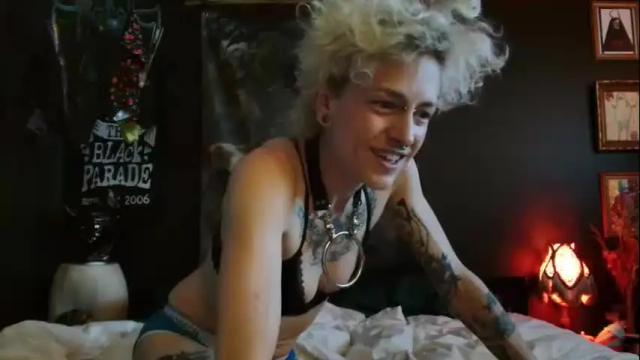 Image 11 of unheavenlybody Stream on Chaturbate on 20 months ago