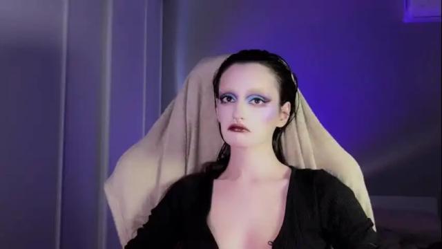 Image 10 of unhollymeow Stream on Chaturbate on 1 month ago