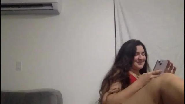 Image 3 of universal_cum_queen Stream on Chaturbate on 1 month ago