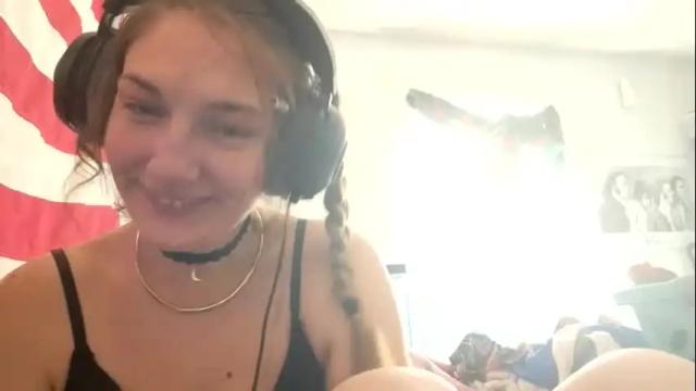 Image 10 of unknownladymadonna Stream on Chaturbate on 19 months ago