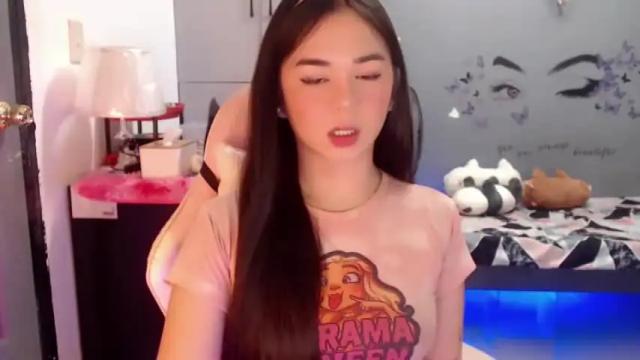 Image 4 of ur_babyalexa Stream on Chaturbate on 18 months ago