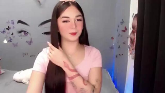 Image 2 of ur_babyalexa Stream on Chaturbate on 19 months ago