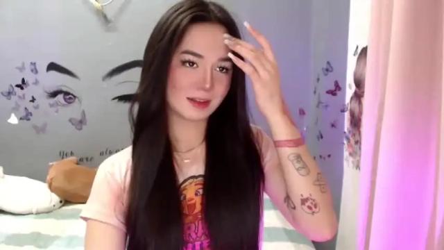 Image 3 of ur_babyalexa Stream on Chaturbate on 17 months ago