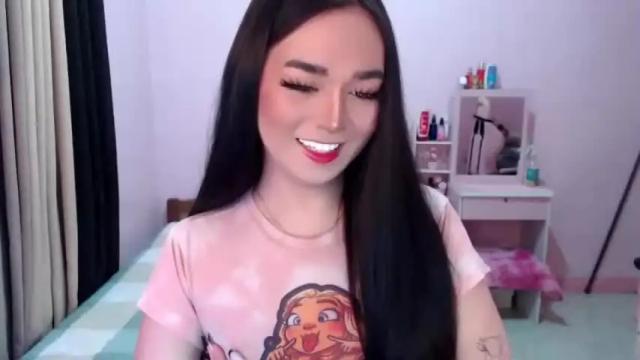 Image 3 of ur_babyalexa Stream on Chaturbate on 14 months ago
