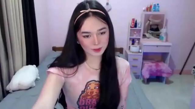 Image 7 of ur_babyalexa Stream on Chaturbate on 14 months ago