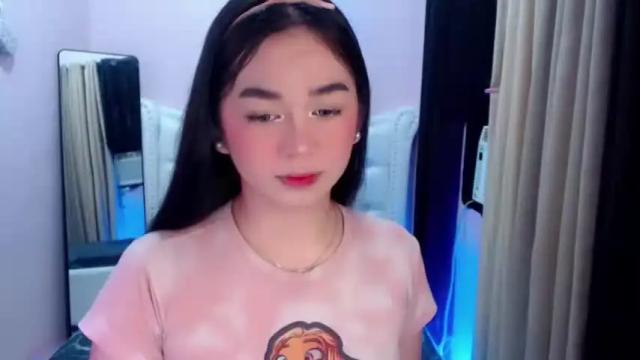 Image 6 of ur_babyalexa Stream on Chaturbate on 13 months ago
