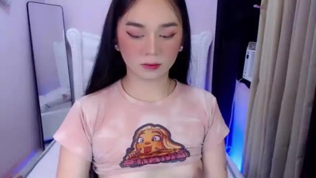 Image 3 of ur_babyalexa Stream on Chaturbate on 13 months ago
