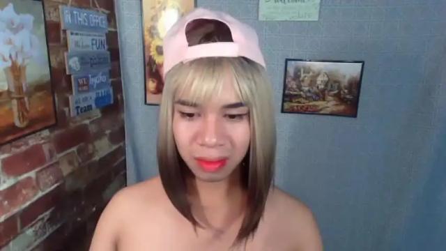 Image 3 of ur_cutiesthotasianxx Stream on Chaturbate on 19 months ago