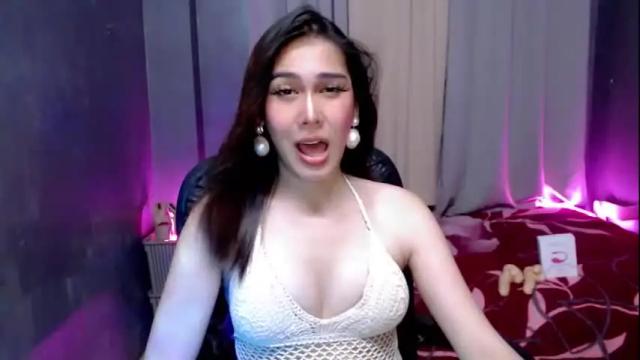 Image 3 of ur_ells_faaab Stream on Chaturbate on 1 month ago