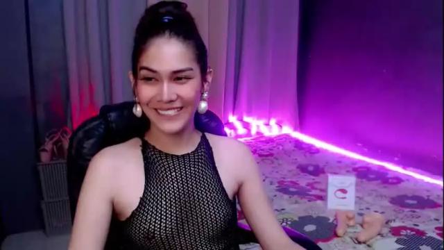 Image 11 of ur_ells_faaab Stream on Chaturbate on 1 month ago