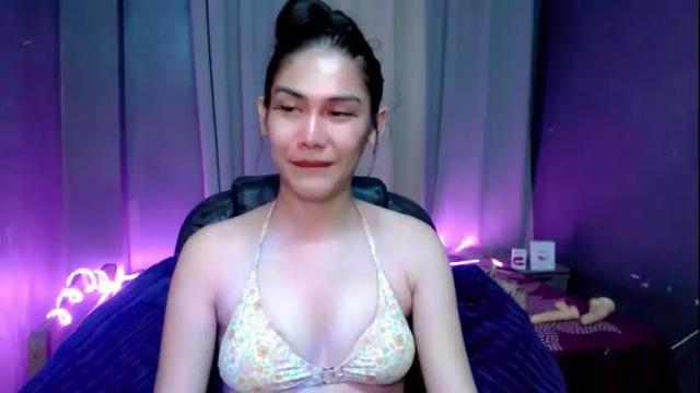 Image 6 of ur_ells_faaab Stream on Chaturbate on 3 months ago