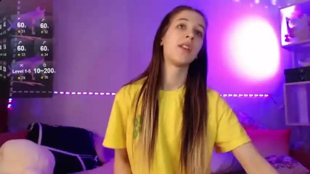 Image 8 of ur_kitty__ Stream on Chaturbate on 16 months ago