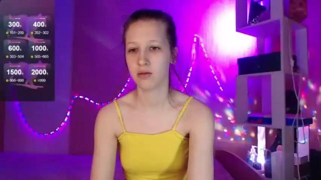 Image 2 of ur_kitty__ Stream on Chaturbate on 15 months ago